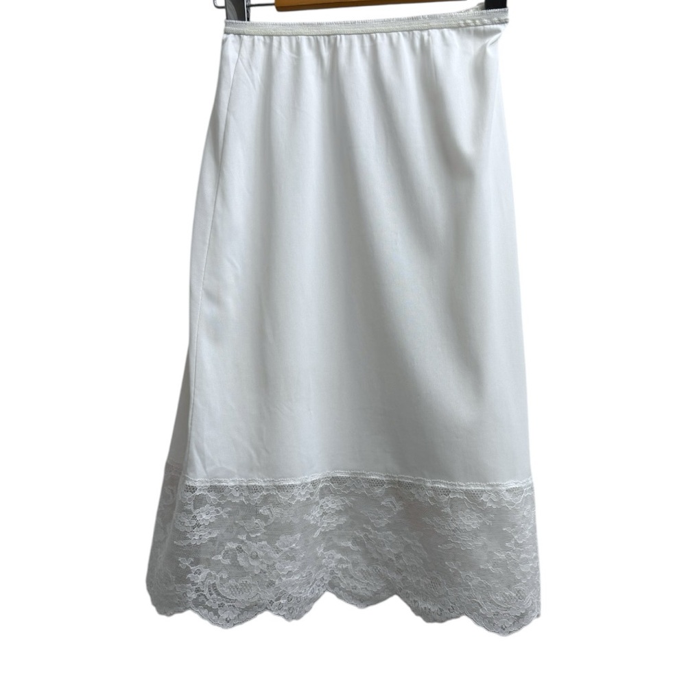 Vassarette White Lace Trim Slip Mini Skirt